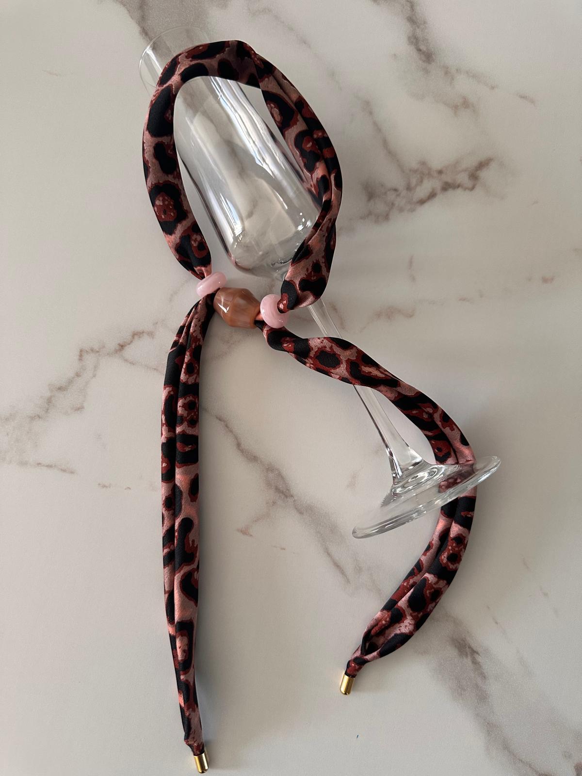 Théa - Collier écharpe imprimé léopard